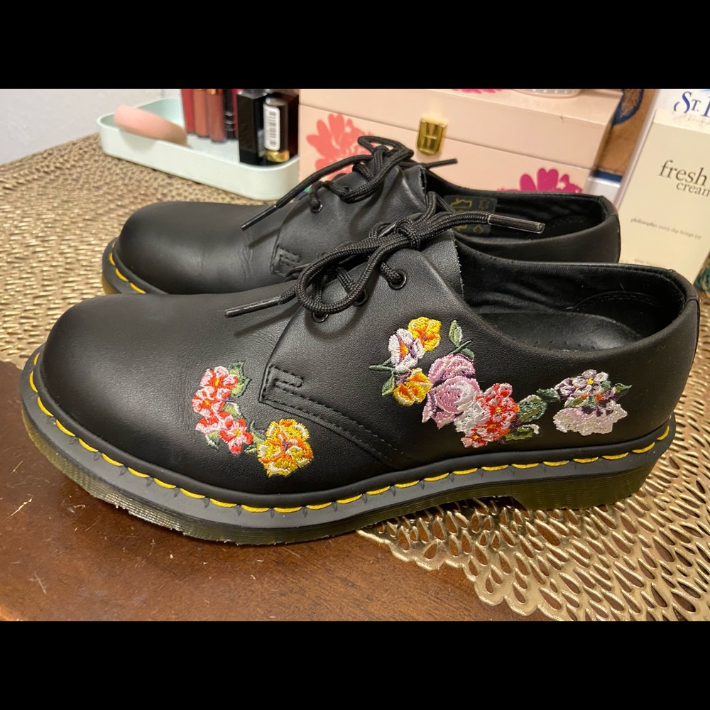 Dr. Marten’s Embroidered Oxford Shoes